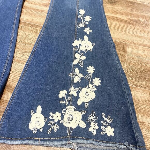 CHELSEA & VIOLET Bell Bottom Jeans Womens Size 33 High Rise Embroidered Stretch - Picture 8 of 16